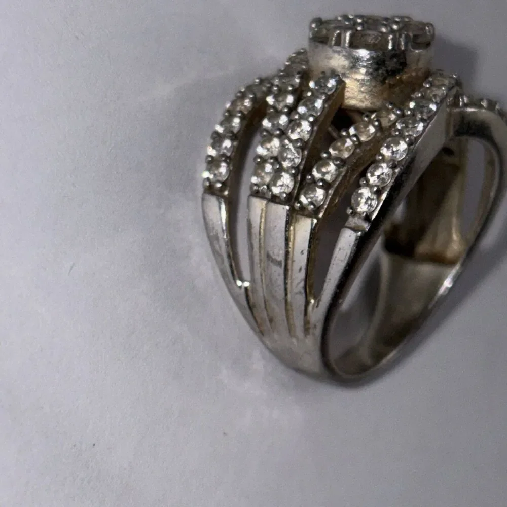 sjd Sterling Silver  925 cluster Ring cocktail Cubic Zirconia Size 8